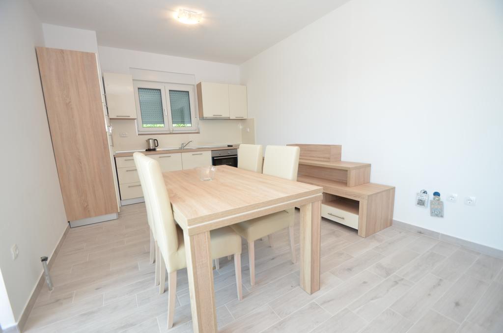 Apartment Anića Kuk Starigrad Paklenica Ruang foto