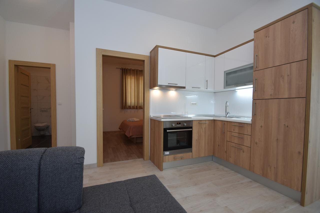 Apartment Anića Kuk Starigrad Paklenica Bagian luar foto