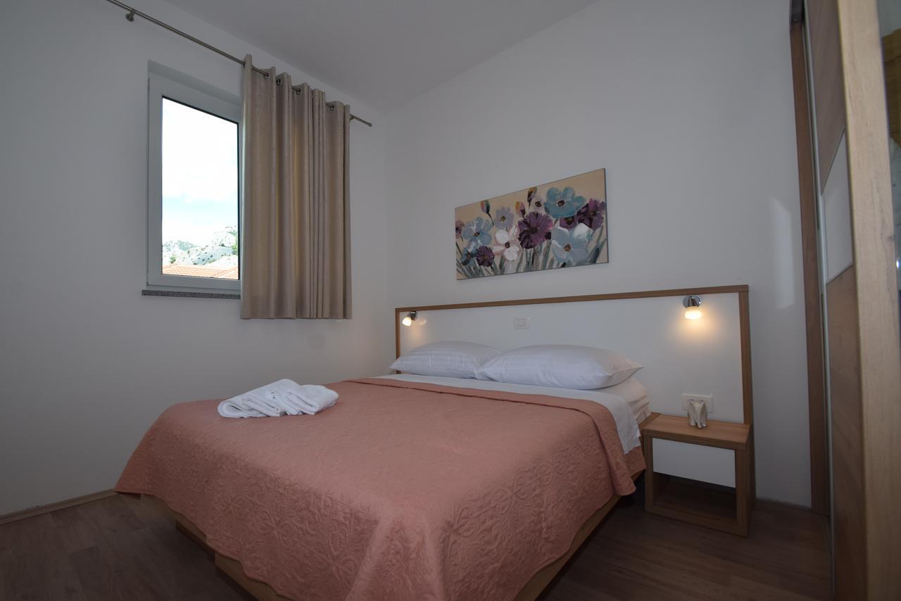 Apartment Anića Kuk Starigrad Paklenica Bagian luar foto