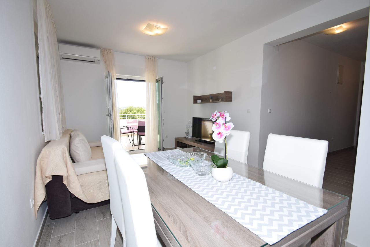Apartment Anića Kuk Starigrad Paklenica Bagian luar foto