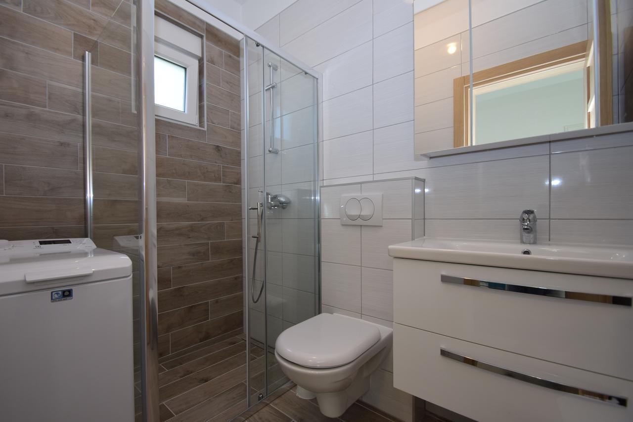 Apartment Anića Kuk Starigrad Paklenica Bagian luar foto