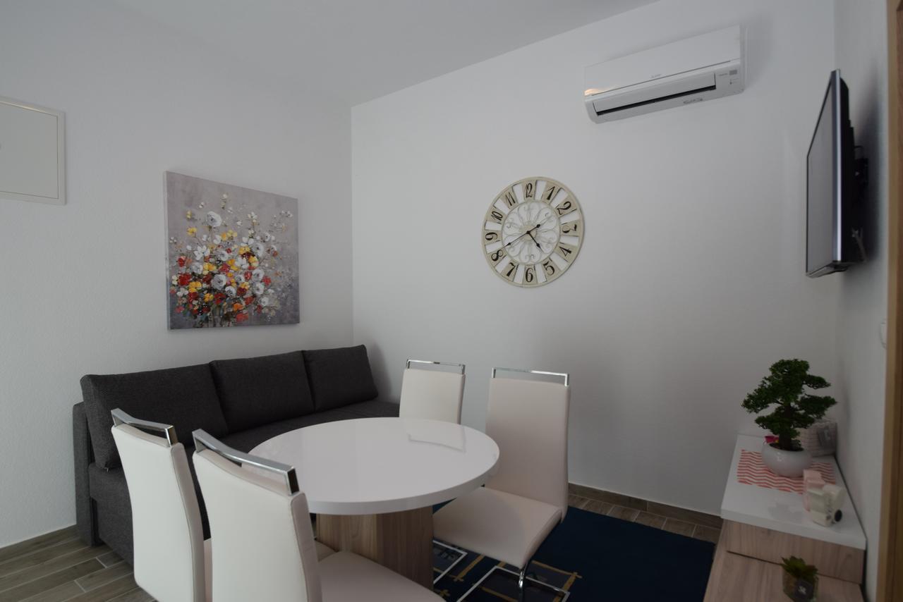 Apartment Anića Kuk Starigrad Paklenica Bagian luar foto