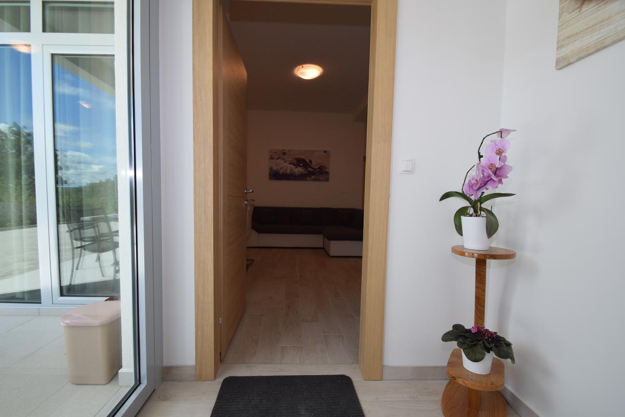 Apartment Anića Kuk Starigrad Paklenica Bagian luar foto