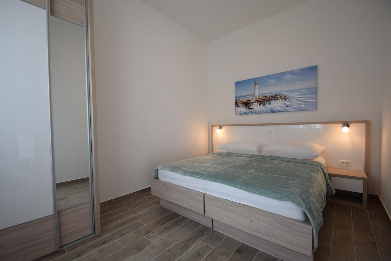 Apartment Anića Kuk Starigrad Paklenica Bagian luar foto