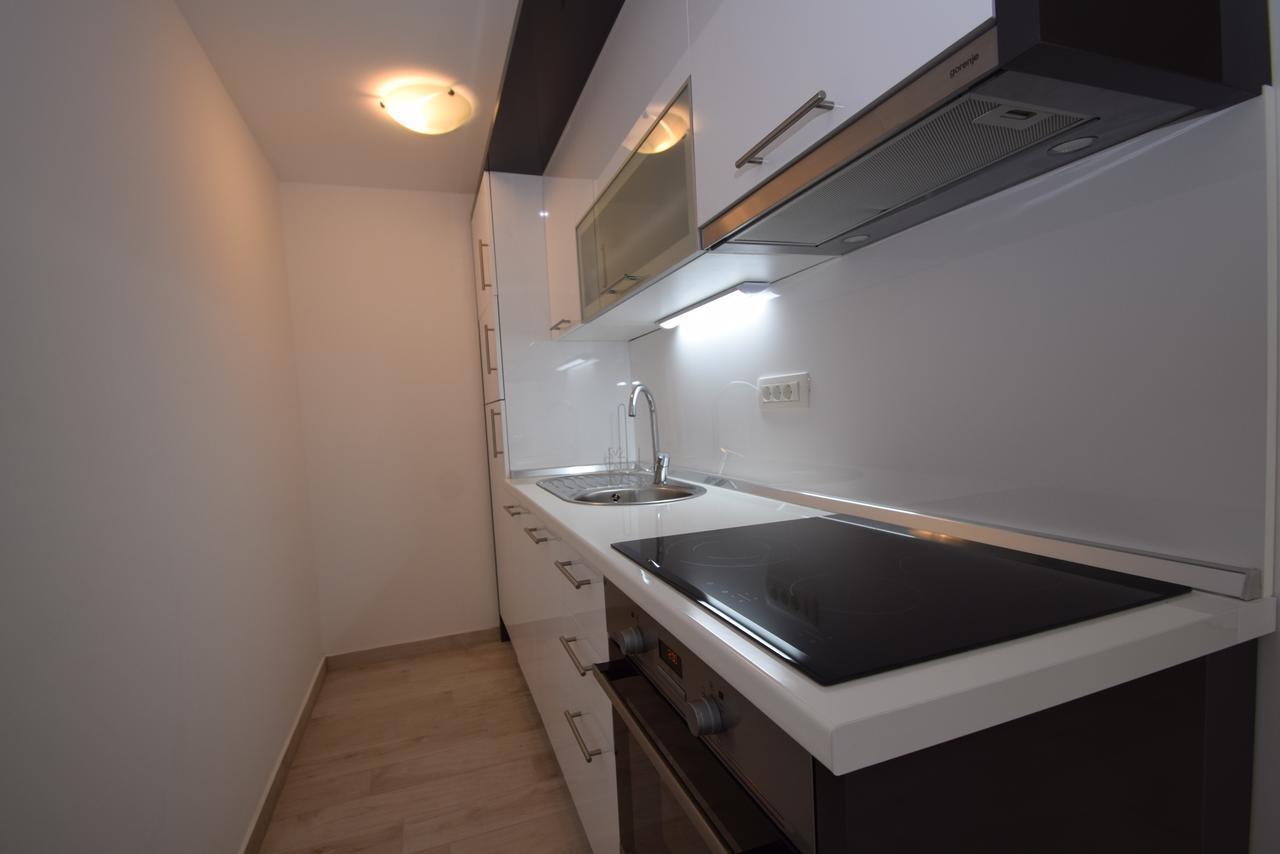 Apartment Anića Kuk Starigrad Paklenica Bagian luar foto