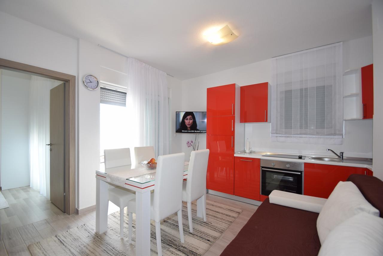 Apartment Anića Kuk Starigrad Paklenica Bagian luar foto